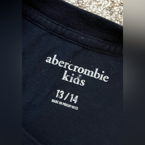 Abercrombie Girls Long Sleeve Tee - Picture 5 of 7